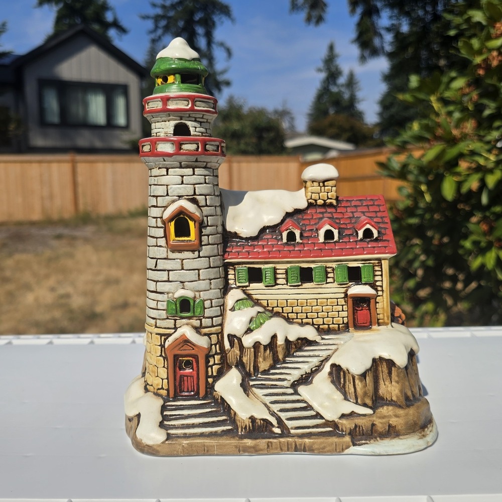 Vintage Lefton Holiday Winter Lighthouse Lamp Signed 1988 Hanpainted